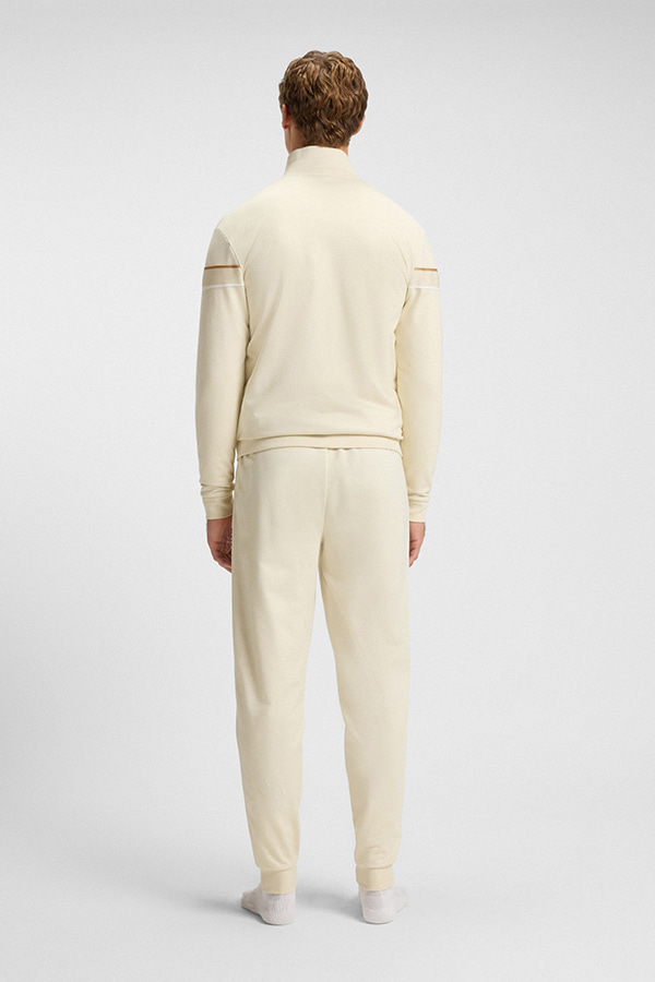 ΖΑΚΕΤΑ (ΦΟΡΜΑΣ) BOSS - 131 ΕΚΡΟΥ